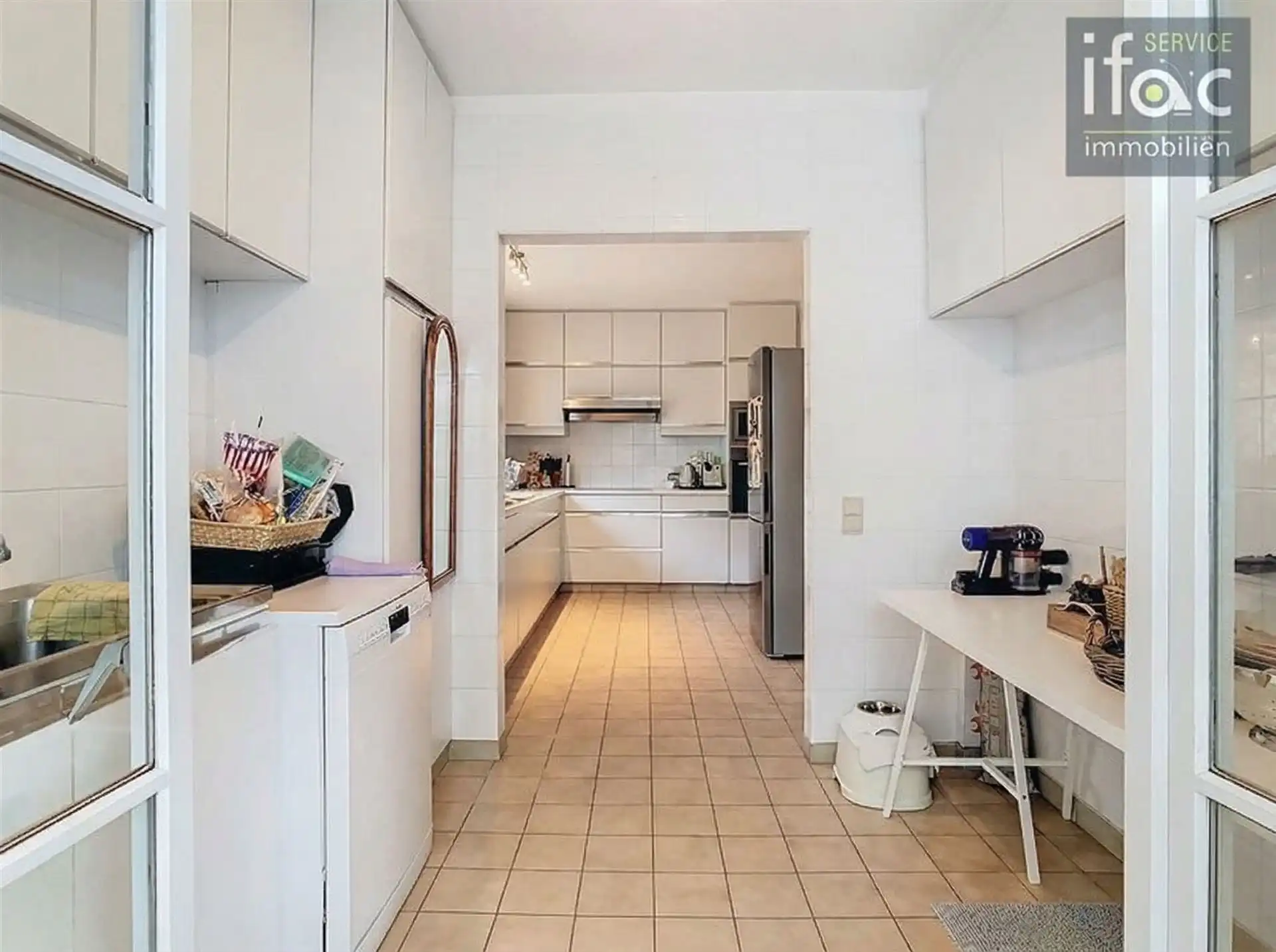 Villa met 4 slaapkamers en tuin foto 12