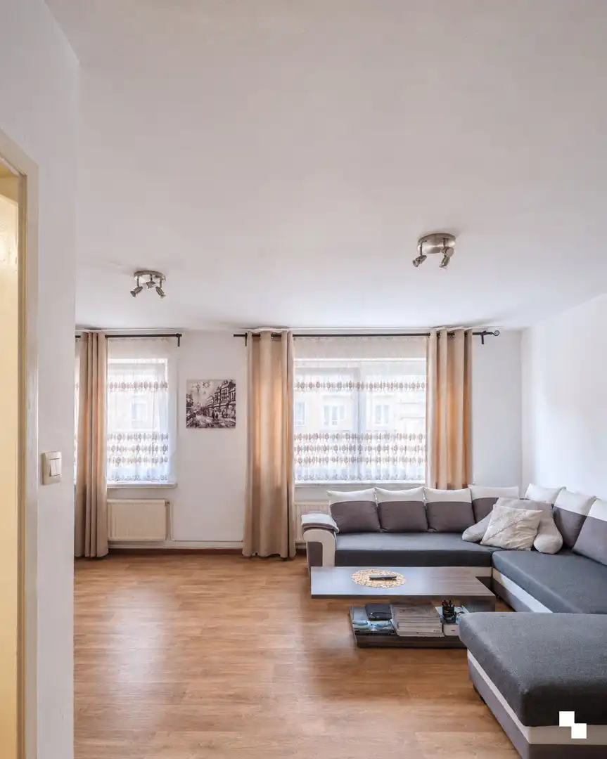 Bel-etage woning met drie slaapkamers en tuin ten noorden van Gent foto 3