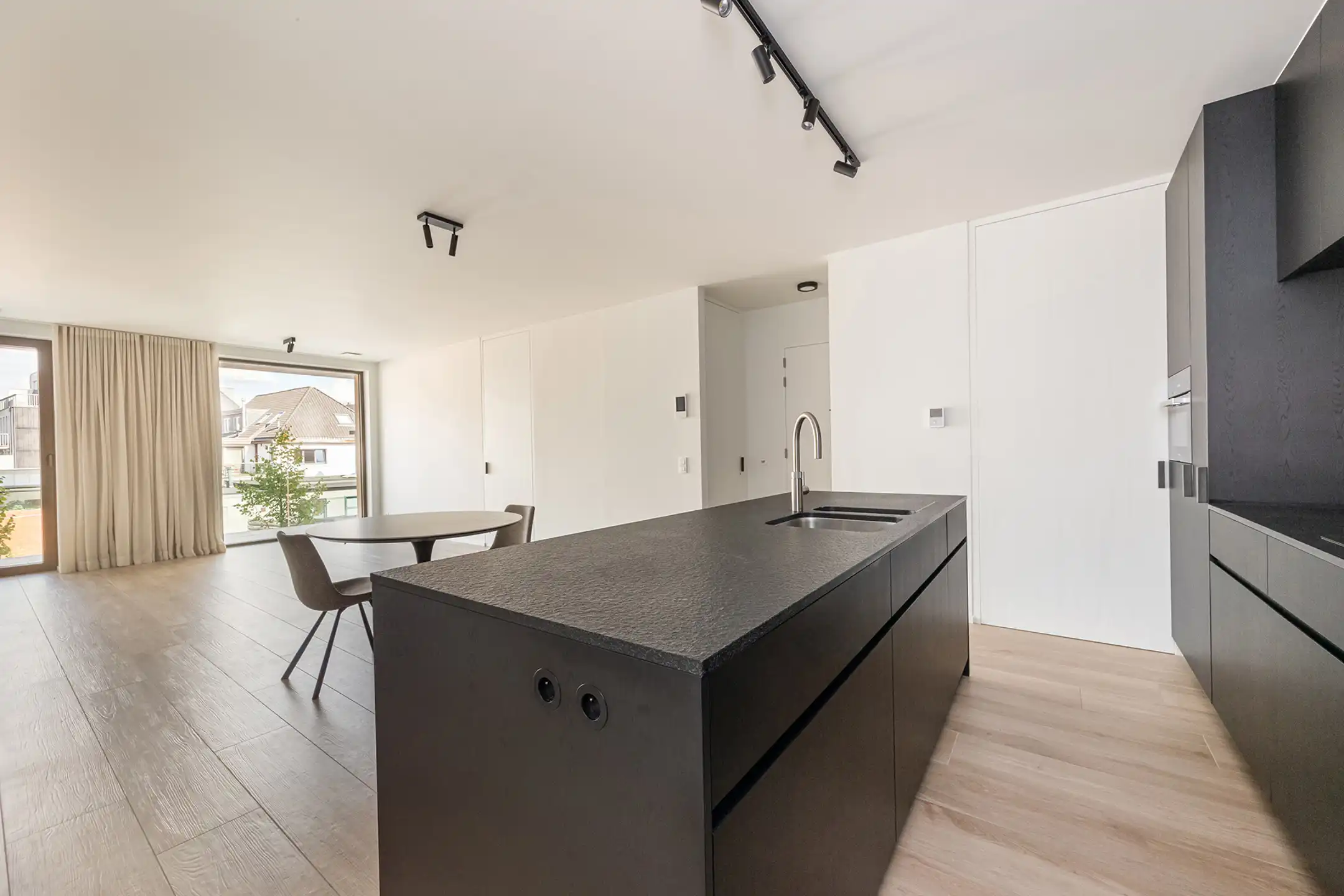 Modern appartement met terras in centrum Schilde foto 6