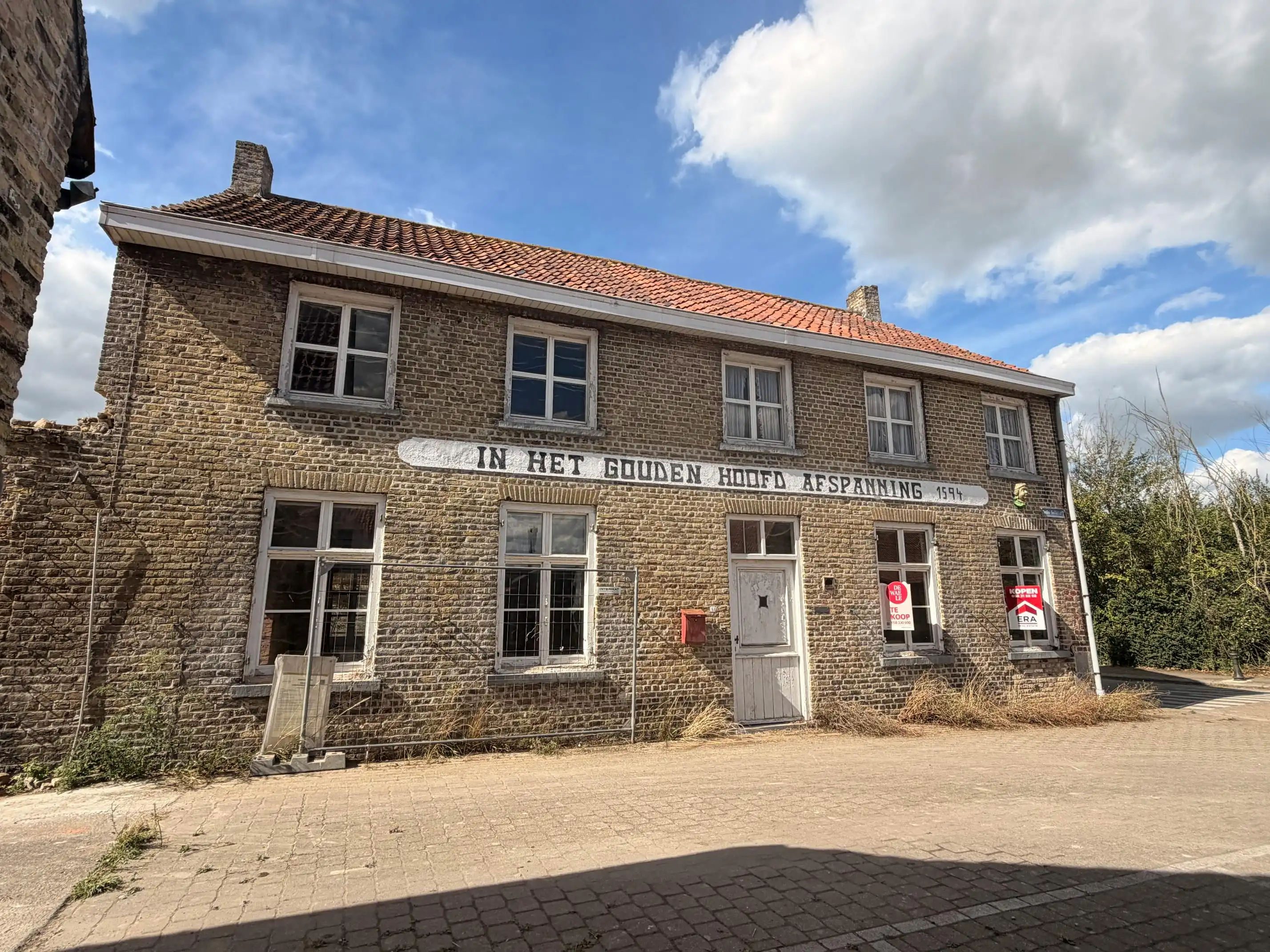 Karaktervolle renovatiewoning met veel potentieel. foto 12
