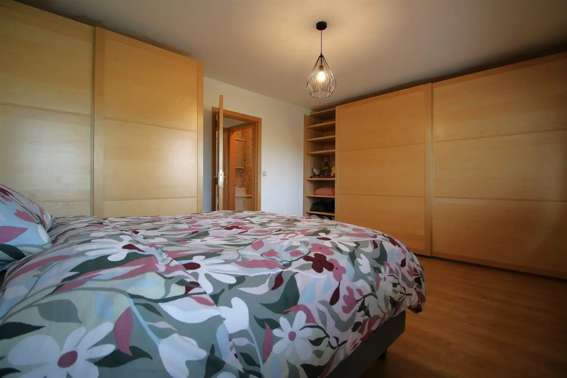 Ruime villa met 3 slpk en grote tuin foto 16