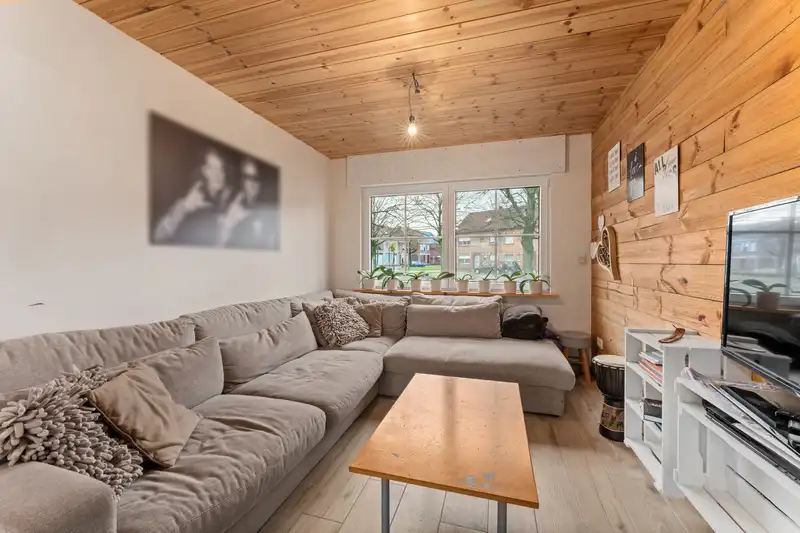 Roeselare - Charmante gezinswoning met 4 slpk in kindvriendelijke buurt foto 2