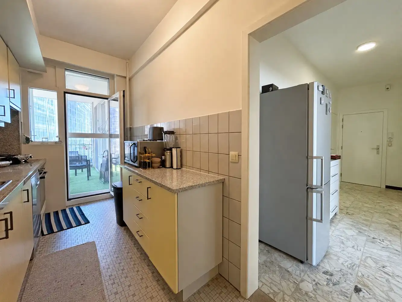2 slaapkamer appartement met terras en staanplaats te Wilrijk! foto 6