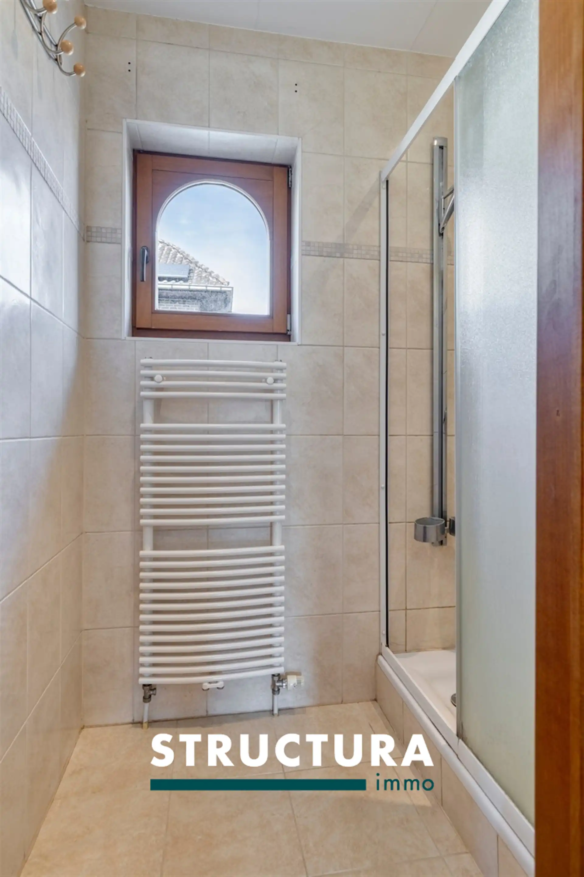 Instapklare villa met 4 slaapkamers, grote tuin en absolute privacy foto 18
