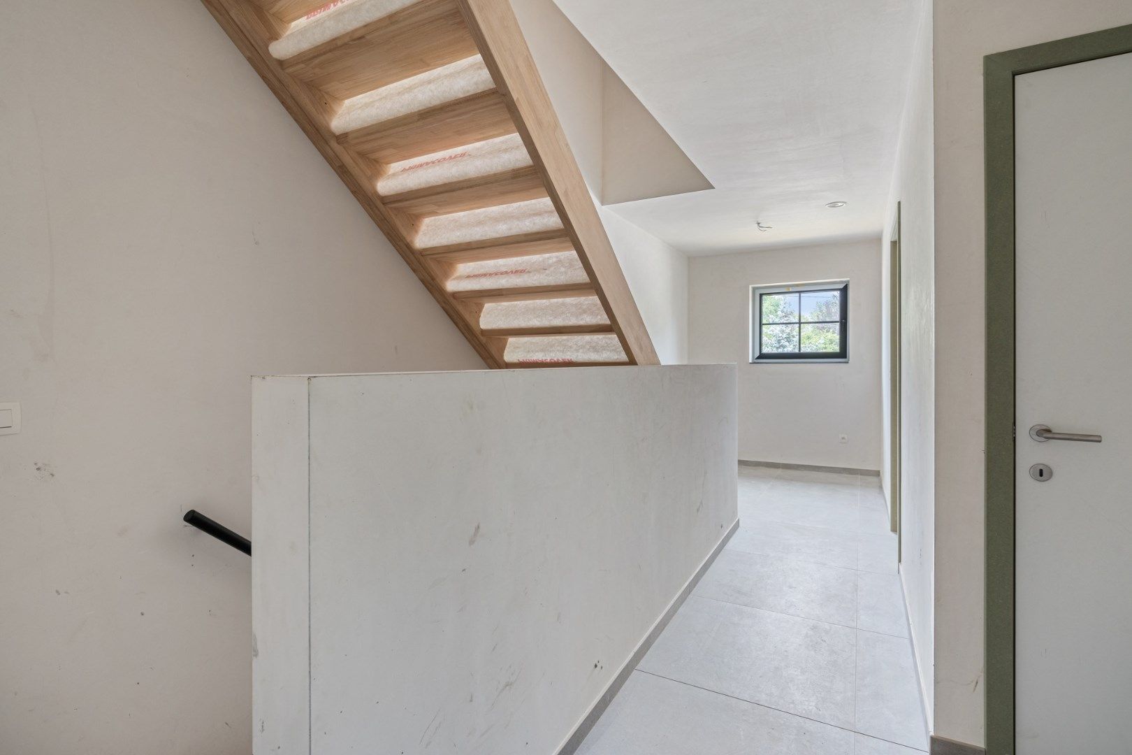 Volledig afgewerkte halfvrijstaande Bijna Energie Neutrale nieuwbouwwoning (BEN) op een perceel van 6a49ca op een gunstige locatie te Helchteren!  foto 16