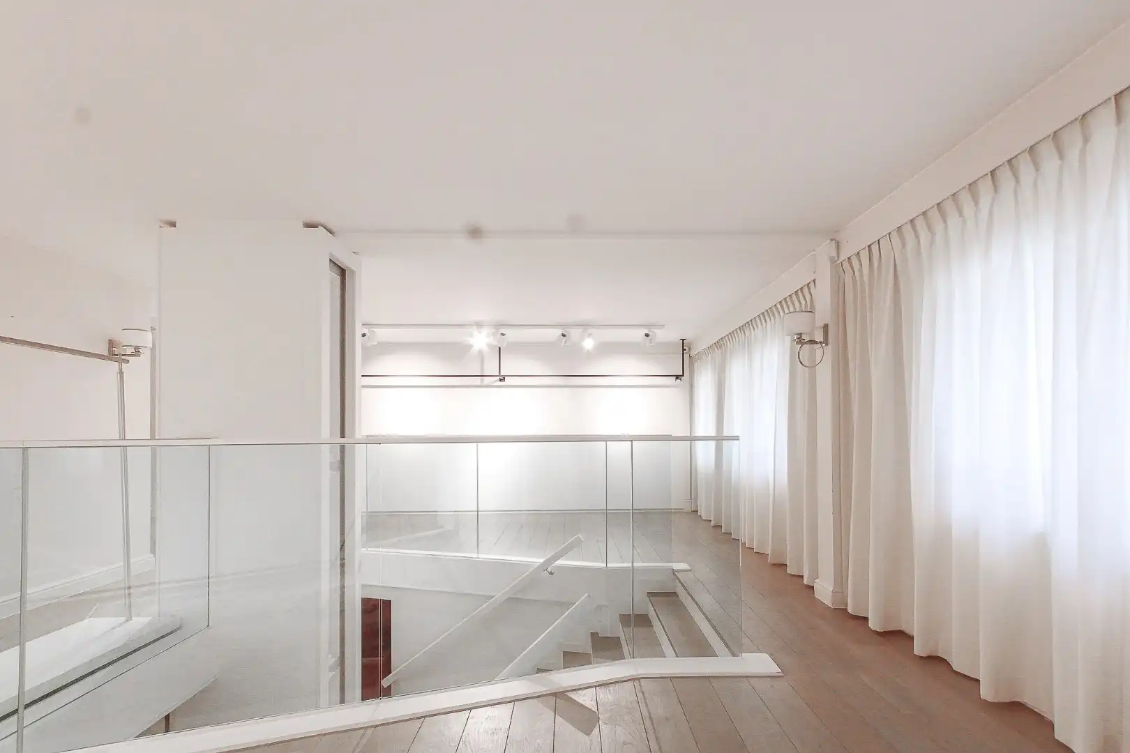 Kustlaan 27 te huur: Uitzonderlijke handelsruimte met luxueuze afwerking op toplocatie, nabij het Driehoeksplein foto 18