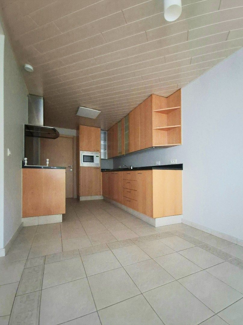 Instapklare woning met 2 slaapkamers gelegen aan het park te Maldegem. foto 4