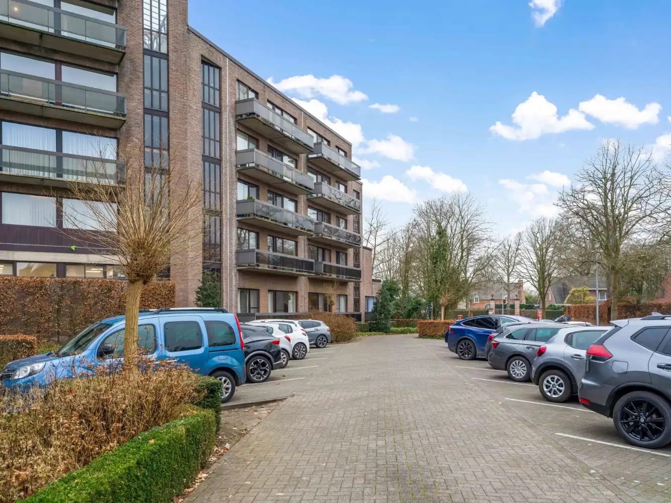 Nette serviceflat op 1e verd. met terras foto 17