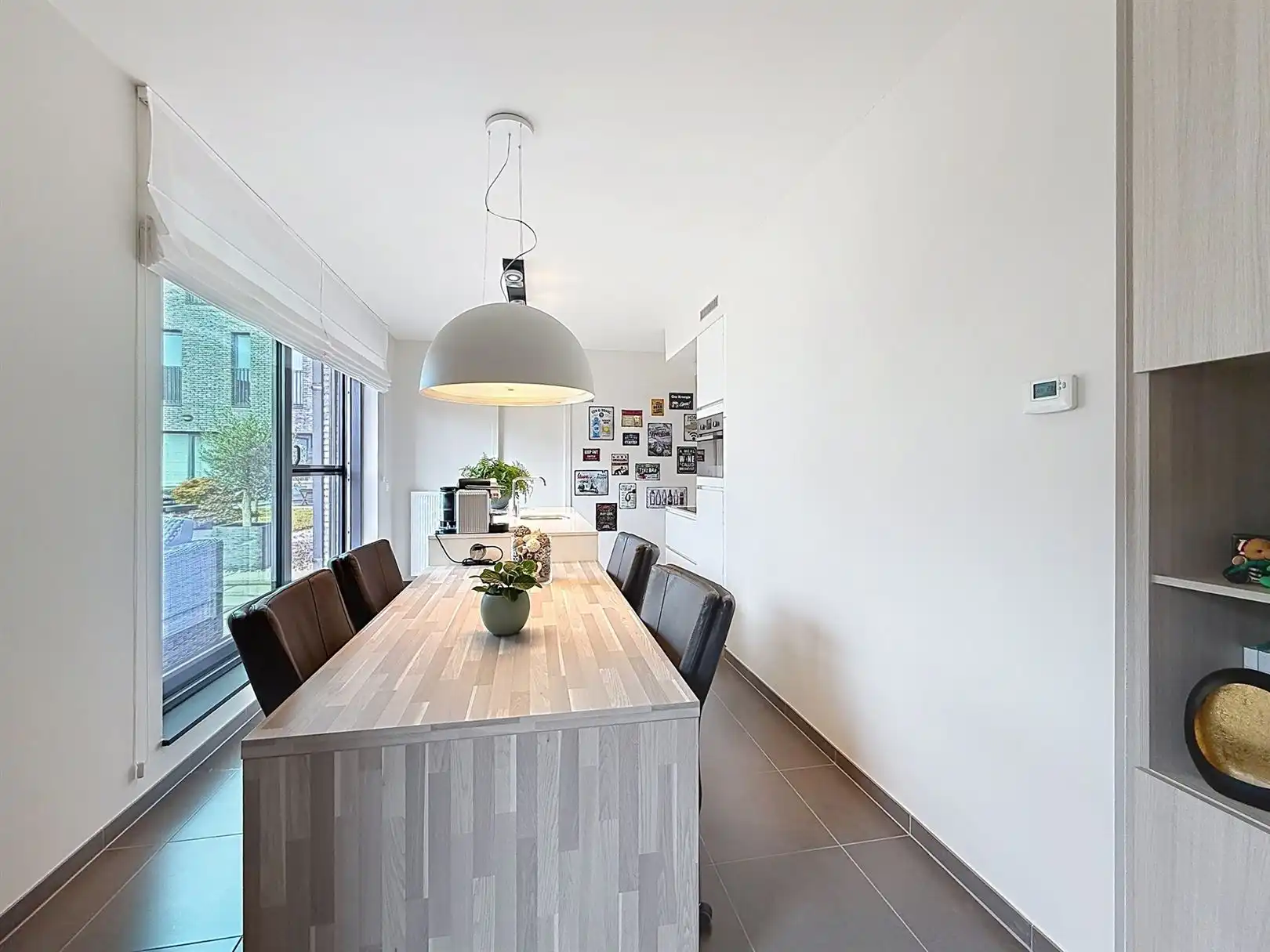 Instapklaar appartement 2de V, kelder en autostaanplaats foto 40