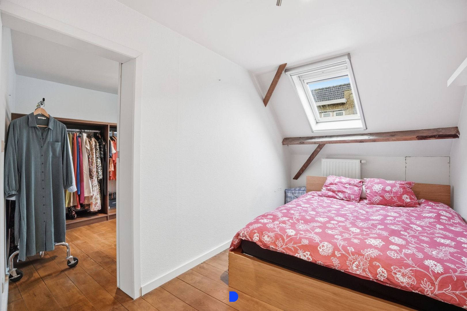 Veelzijdige rijwoning met 2 garages in het centrum van Tielt! foto 28