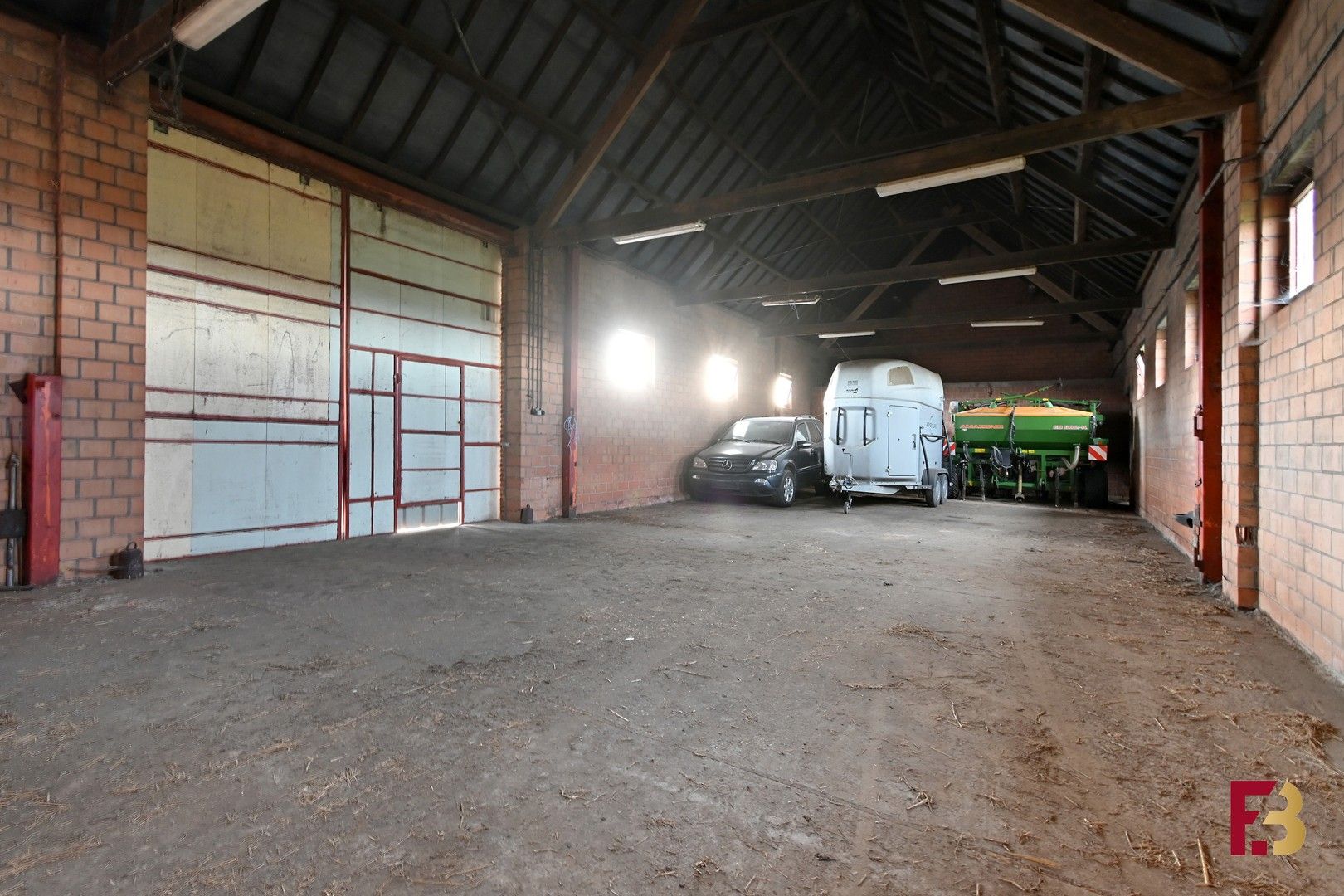 Unieke hoeve te koop in Beveren-Waas foto 16