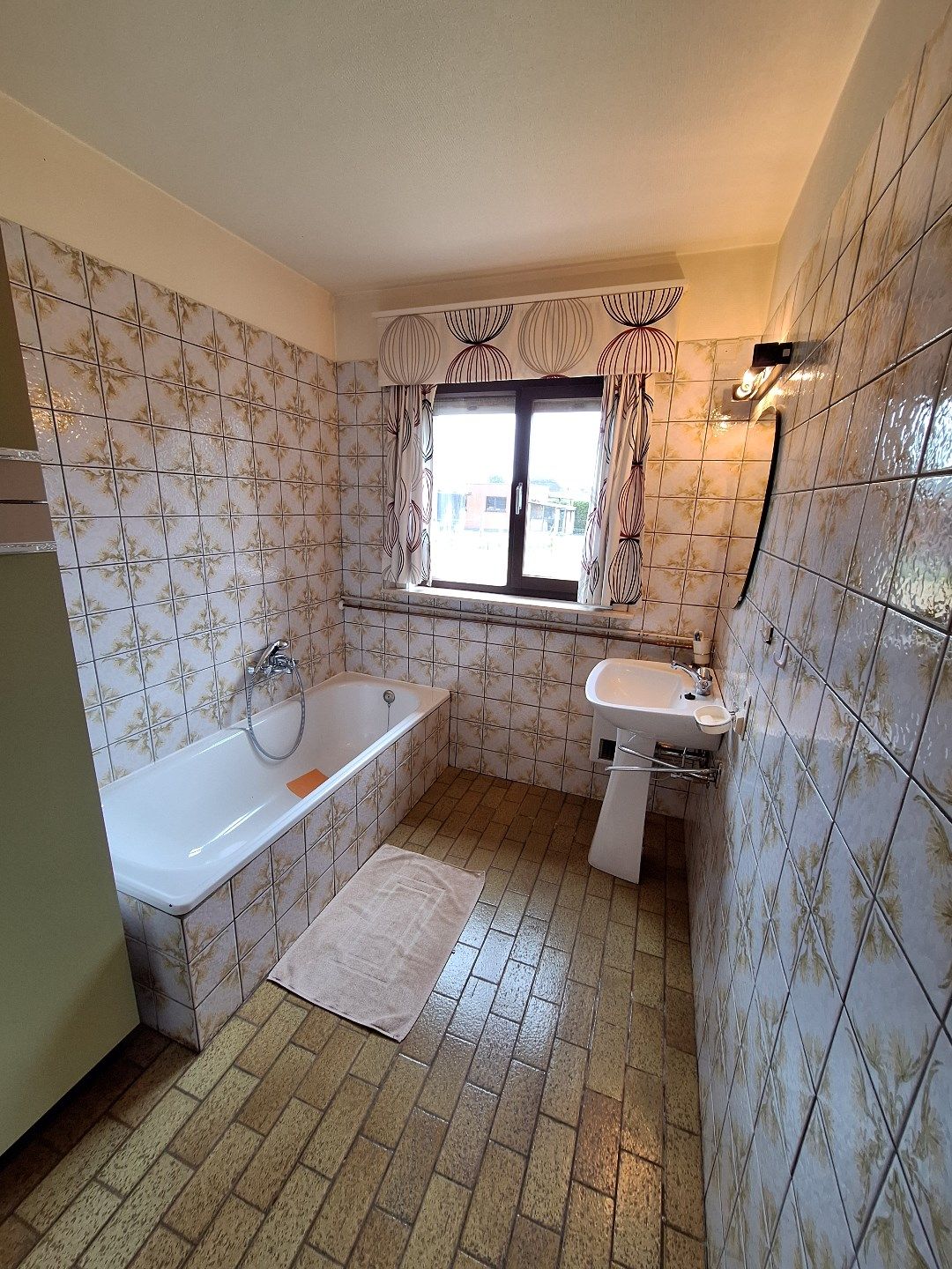 Verzorgde alleenstaande woning te Assebroek foto 11