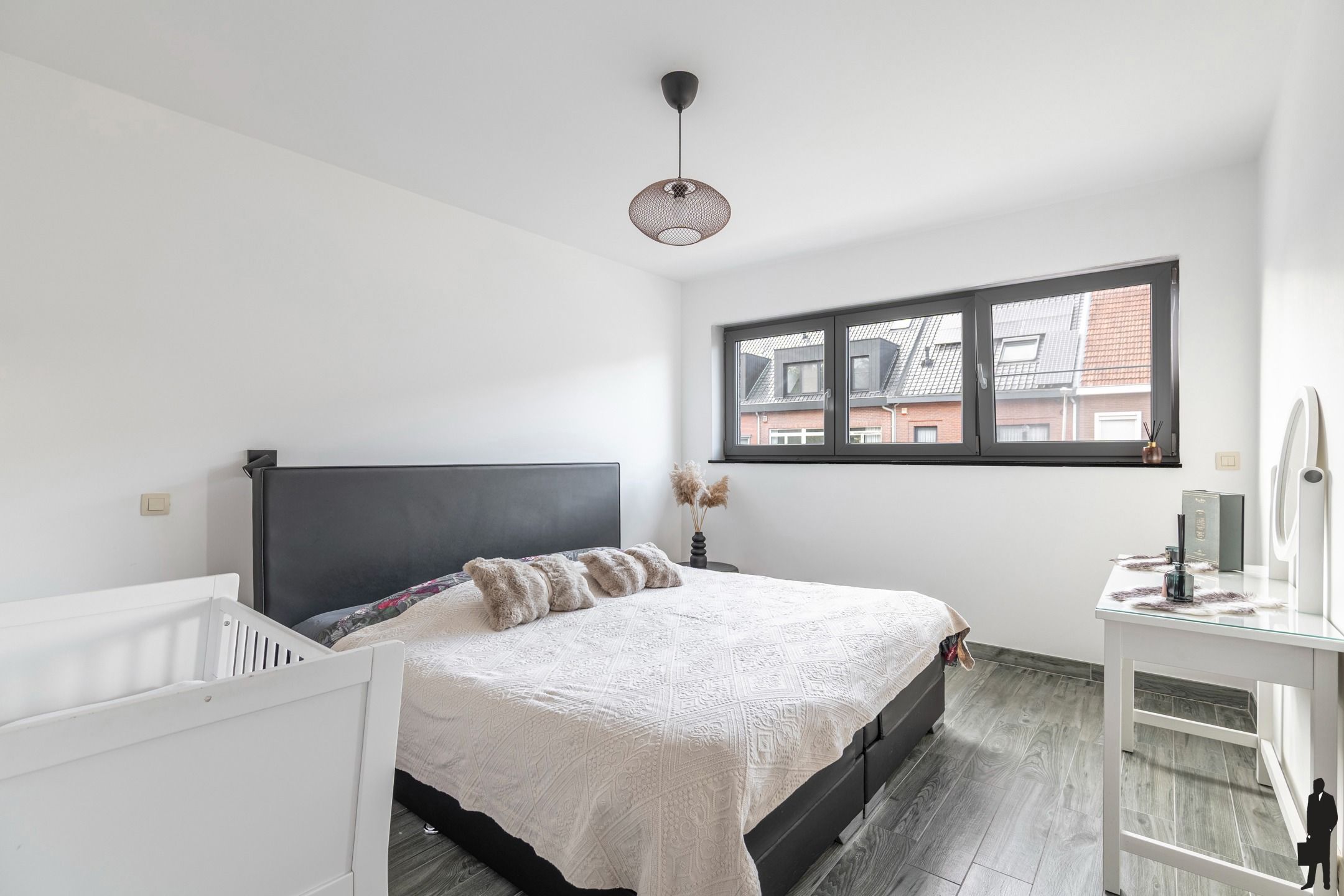 Welgelegen energiezuinige woning met 5 slpks en 2 badks foto 12