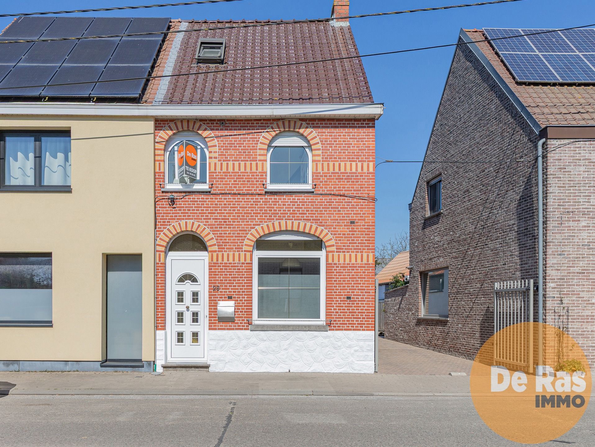 Hoofdfoto van de publicatie: WETTEREN - Instapklare woning met 3 kamers en tuin