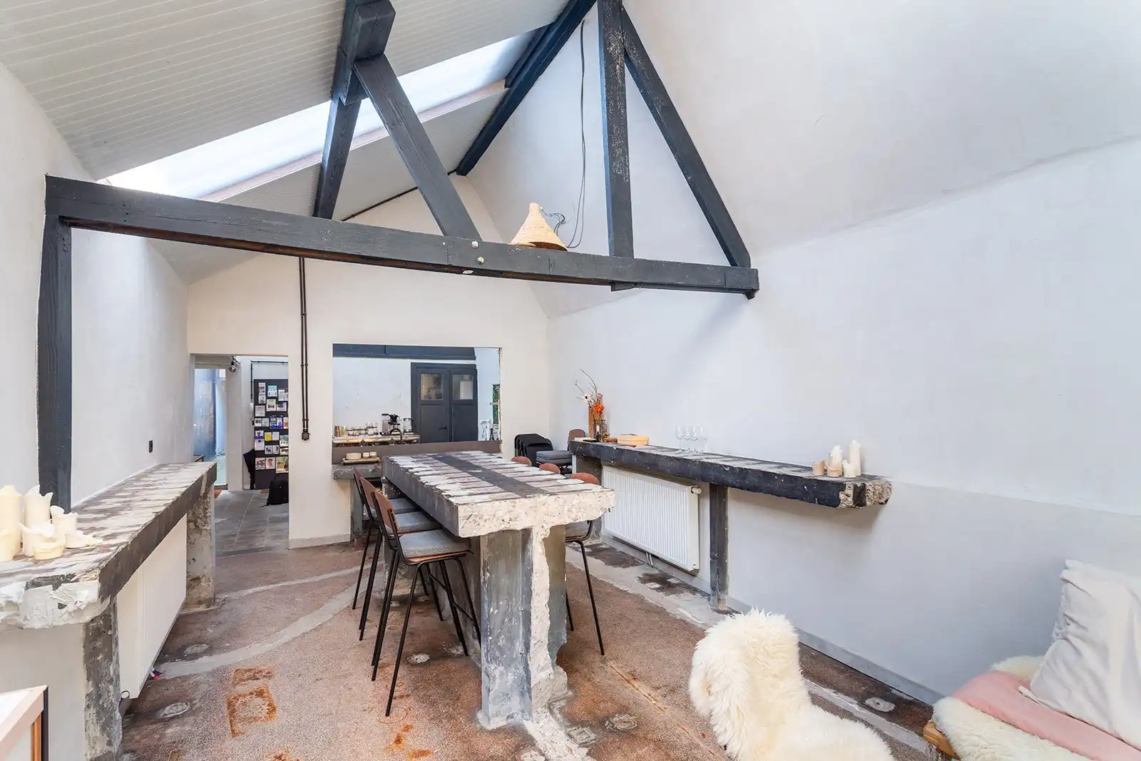 Eigenzinnig atelier in kleinschalig gebouw foto 21