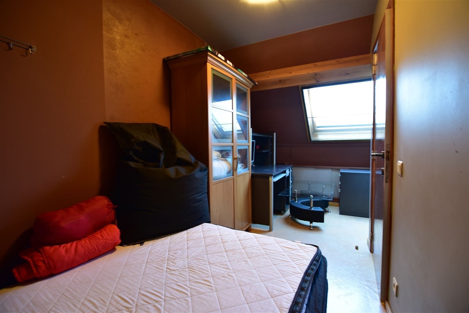 Instapklaar 2-slaapkamerappartement centrum Baasrode foto 13