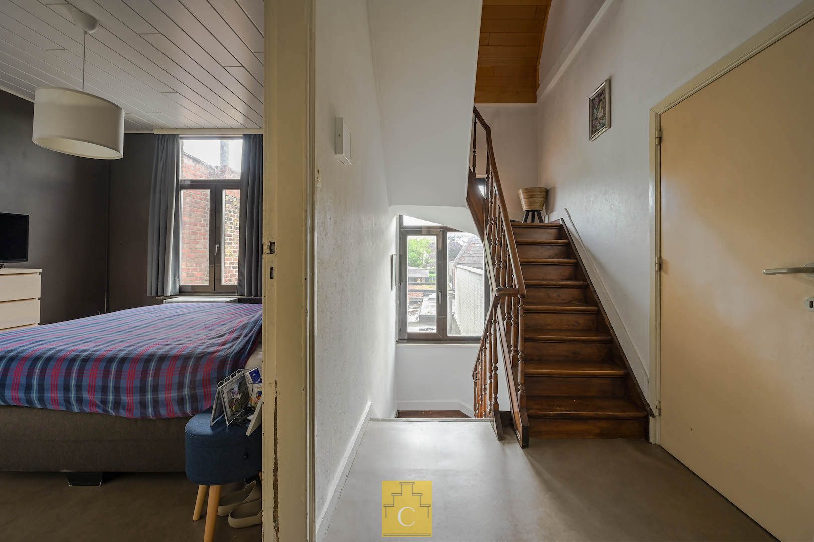 Ruim handelspand met duplexwoonst in het centrum van Loppem foto 11