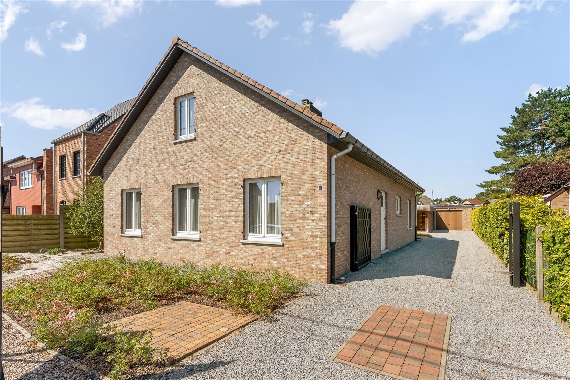 PERFECT ONDERHOUDE GELIJKVLOERSE WONING MET LEUKE VERANDA TE BALEN foto 2