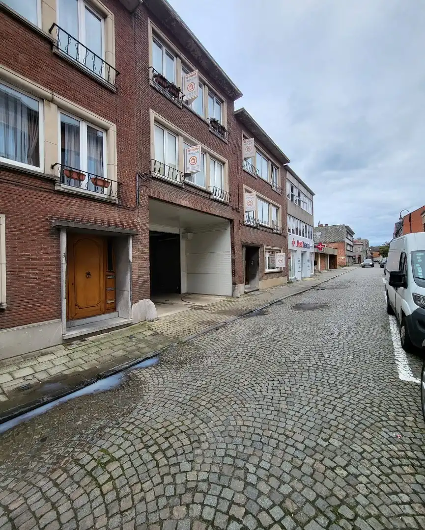 VERKOCHT : Opbrengsteigendom bestaande uit 5 appartementen. foto 28