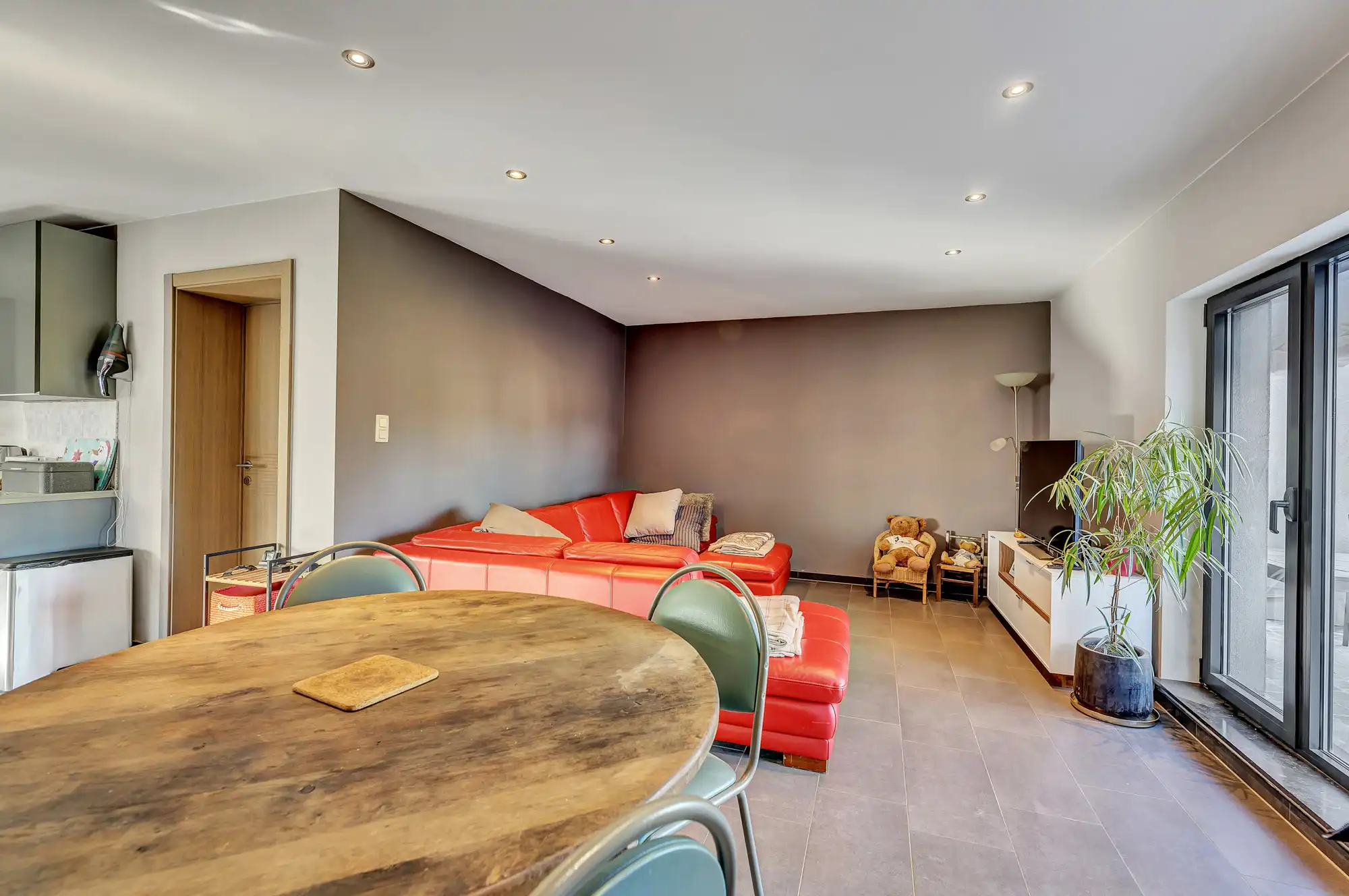 Instapklare woning met drie slaapkamers foto 8