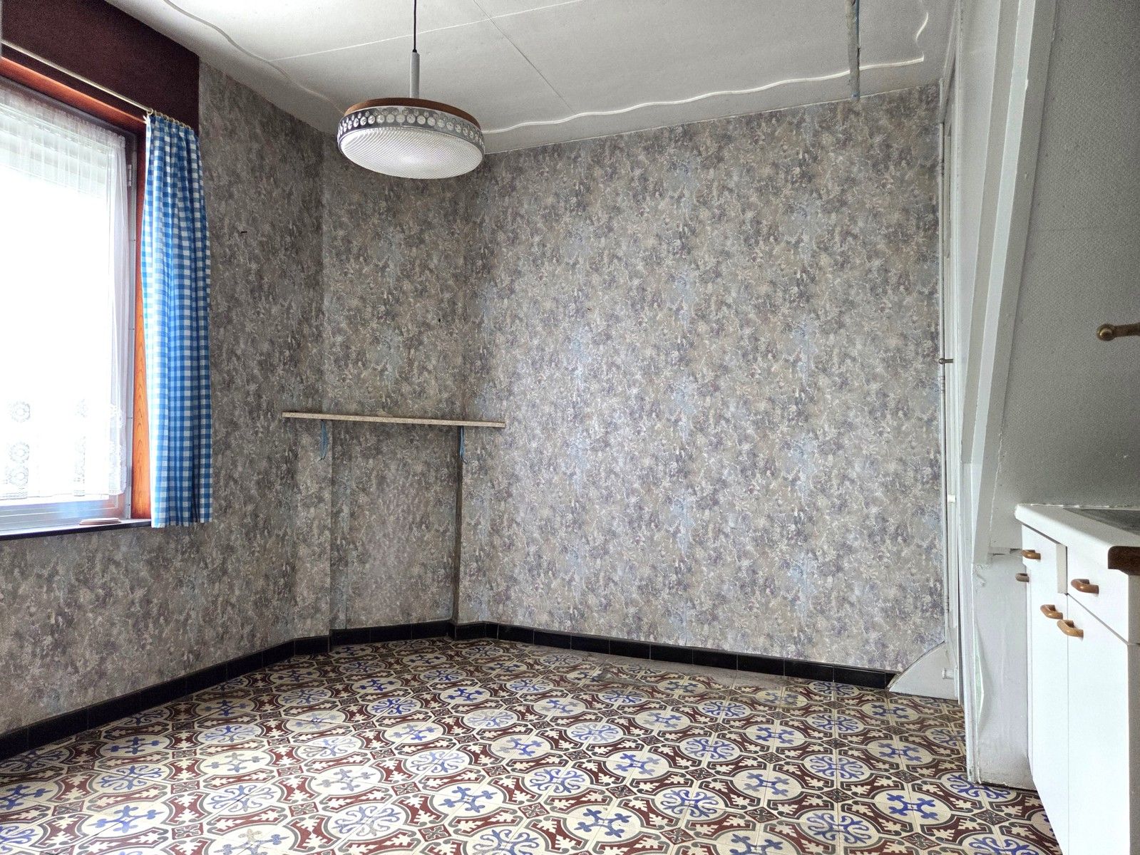WSB-Immo biedt u deze prachtige te renoveren woning! foto 5
