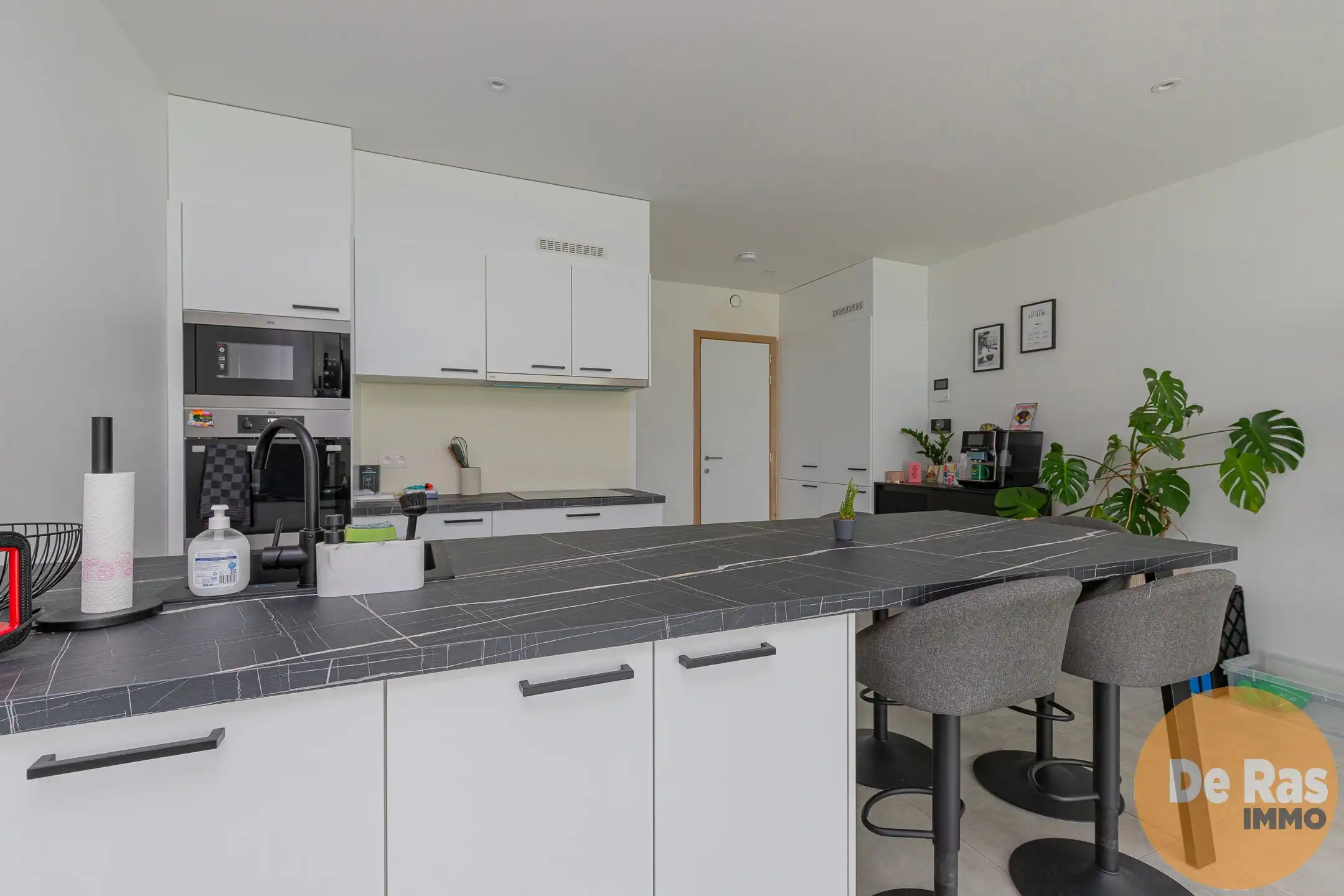 WETTEREN - Gelijkvloersappartement met 1 slpk en garage foto 3