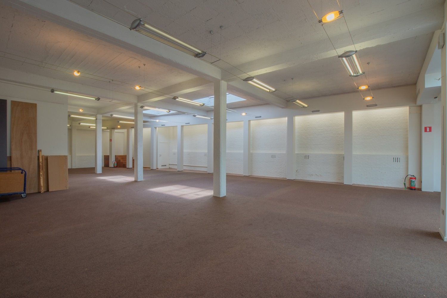 Commerciële toplocatie van 694 m² op hoekligging in Aarschot foto 10