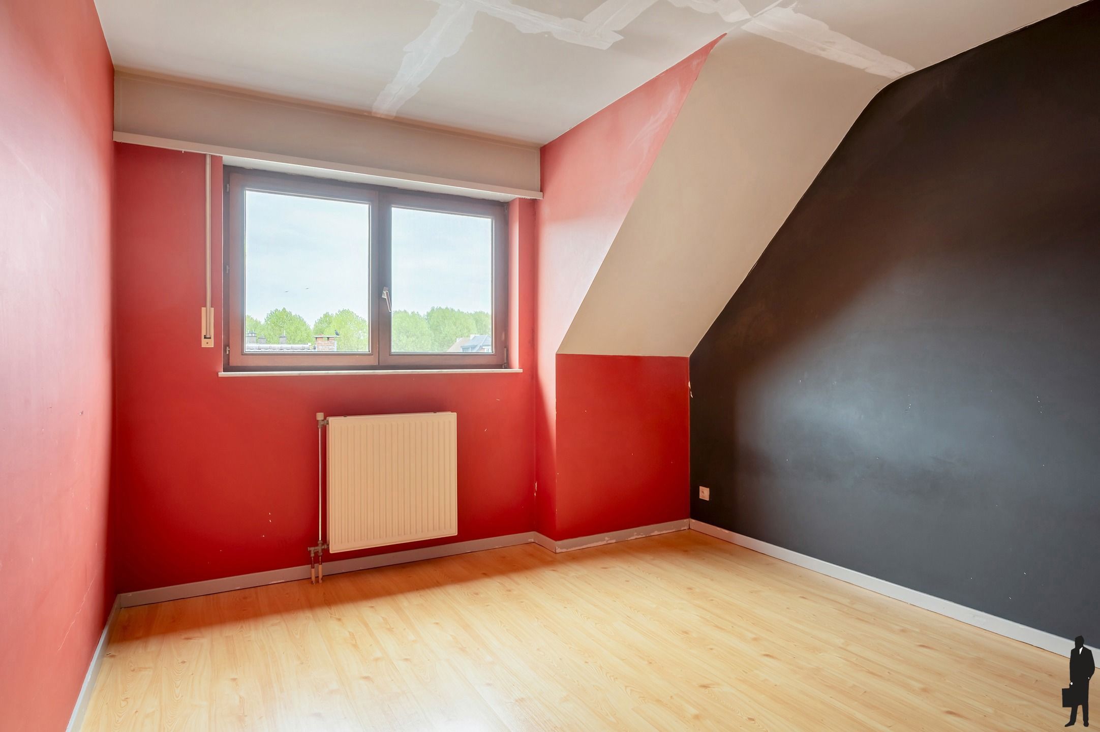 Zeer verzorgde gezinswoning, gelegen in een rustige straat toch zeer centraal nabij scholen/winkels/invalswegen/etc!  foto 14