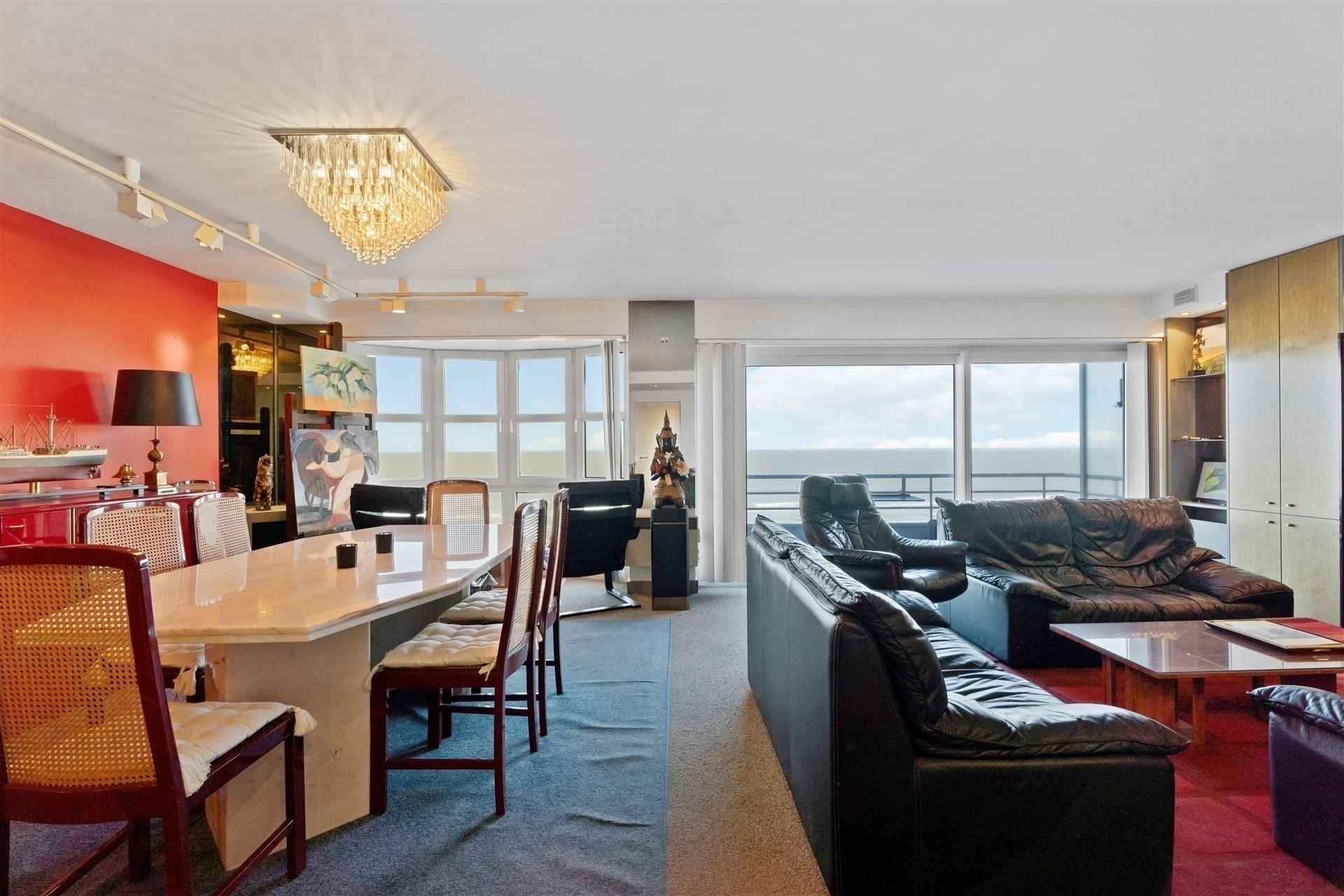 FRONTAAL ZEEZICHT / DUBBELE GARAGE foto 3