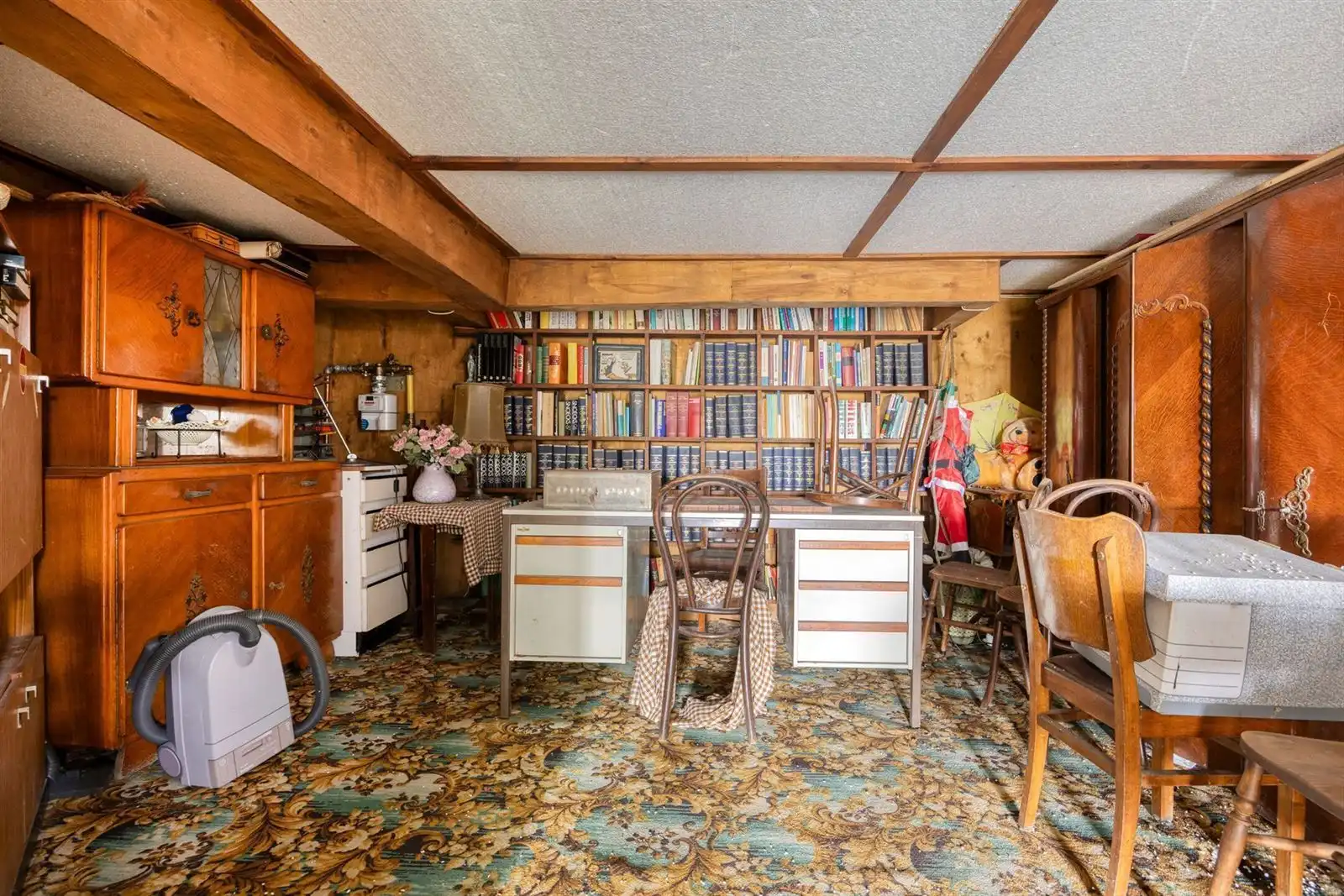 Bungalow met grote garage en tuin  foto 22