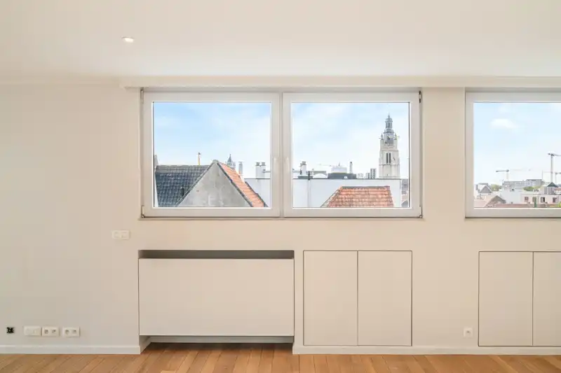 Exclusieve duplex met 210 m² woonbeleving in hartje Roeselare ROESELARE STADSKERN | RECENT LUXUEUS VERNIEUWD | 2 À 3 SLAAPKAMERS | 2 TERRASSEN | 210 m² foto 14