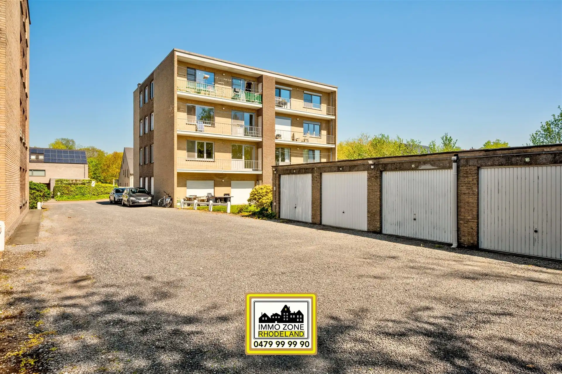 Subliem appartement met 2 slpks, terras en garage foto 24