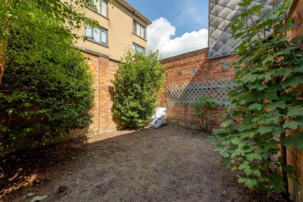 Instapklare gezinswoning met 3 slpk, XL-garage en tuin foto 4