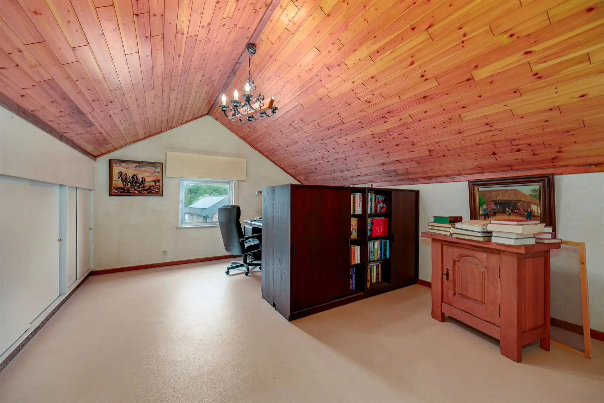 Ruime open bebouwing met 3 slaapkamers en veel potentieel foto 22