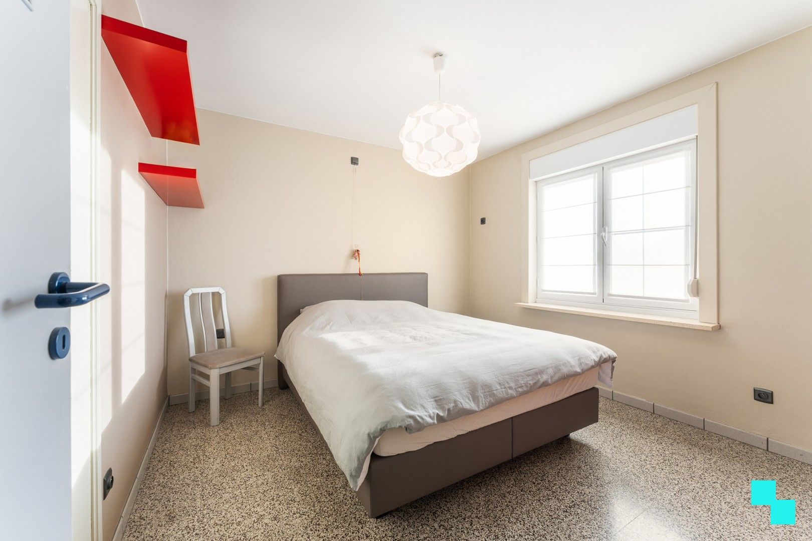 Instapklare HOB met dubbele garage nabij centrum Rumbeke foto 18