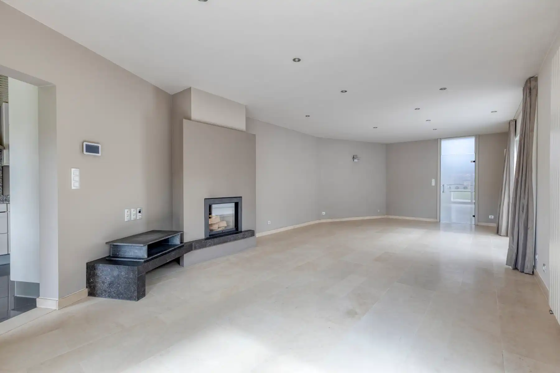 HOB met 3 slaapkamers, tuin en garage! foto 7