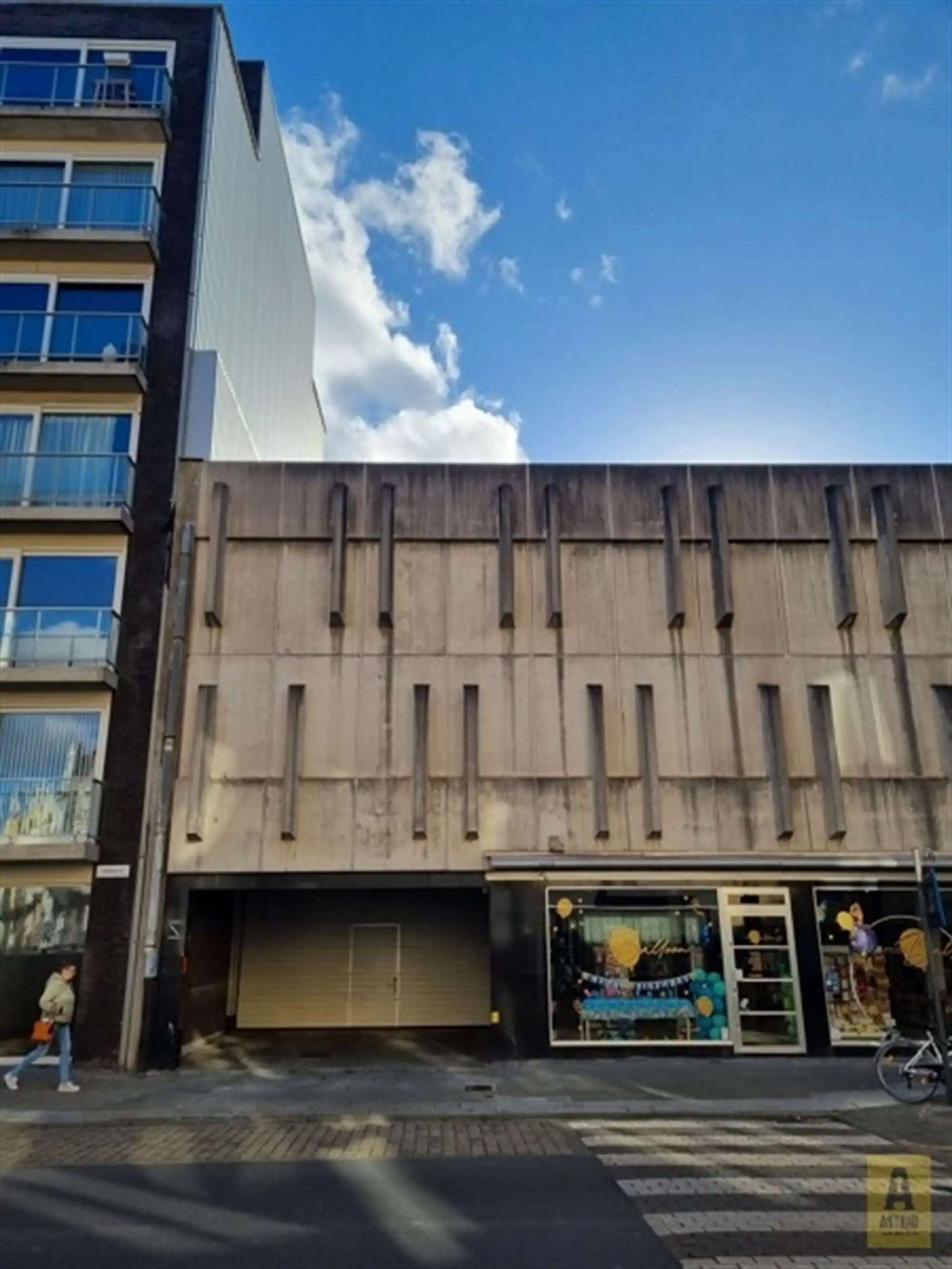 Autostaanplaats te huur centrum Oostende! foto 3