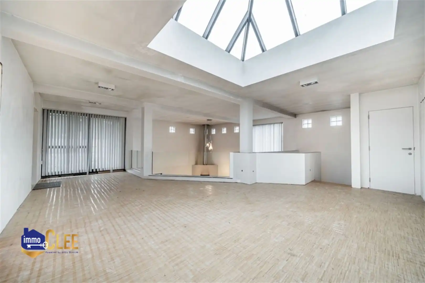 Uniek combinatiepand met conciergewoning en bedrijfshal in KMO-zone Sint-Truiden foto 15
