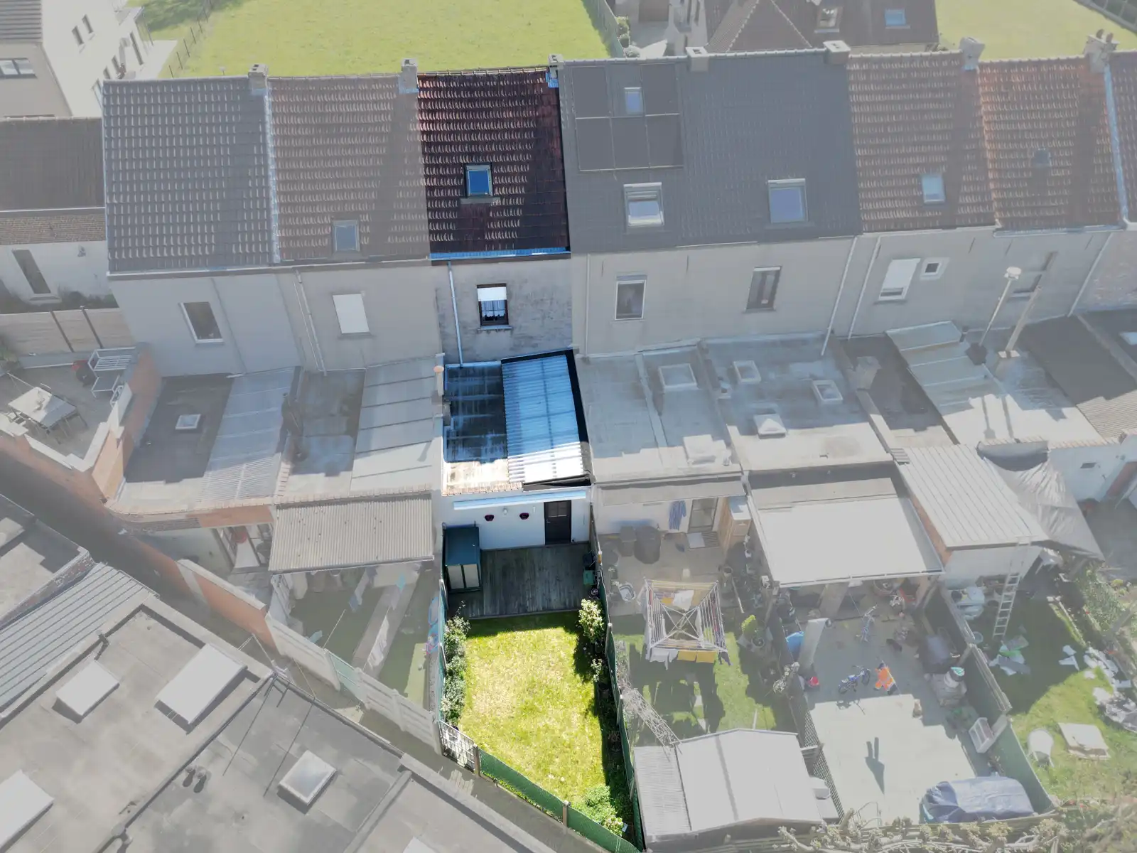 Gezellige stadswoning met 2 SLPK én zonnige tuin! foto 17