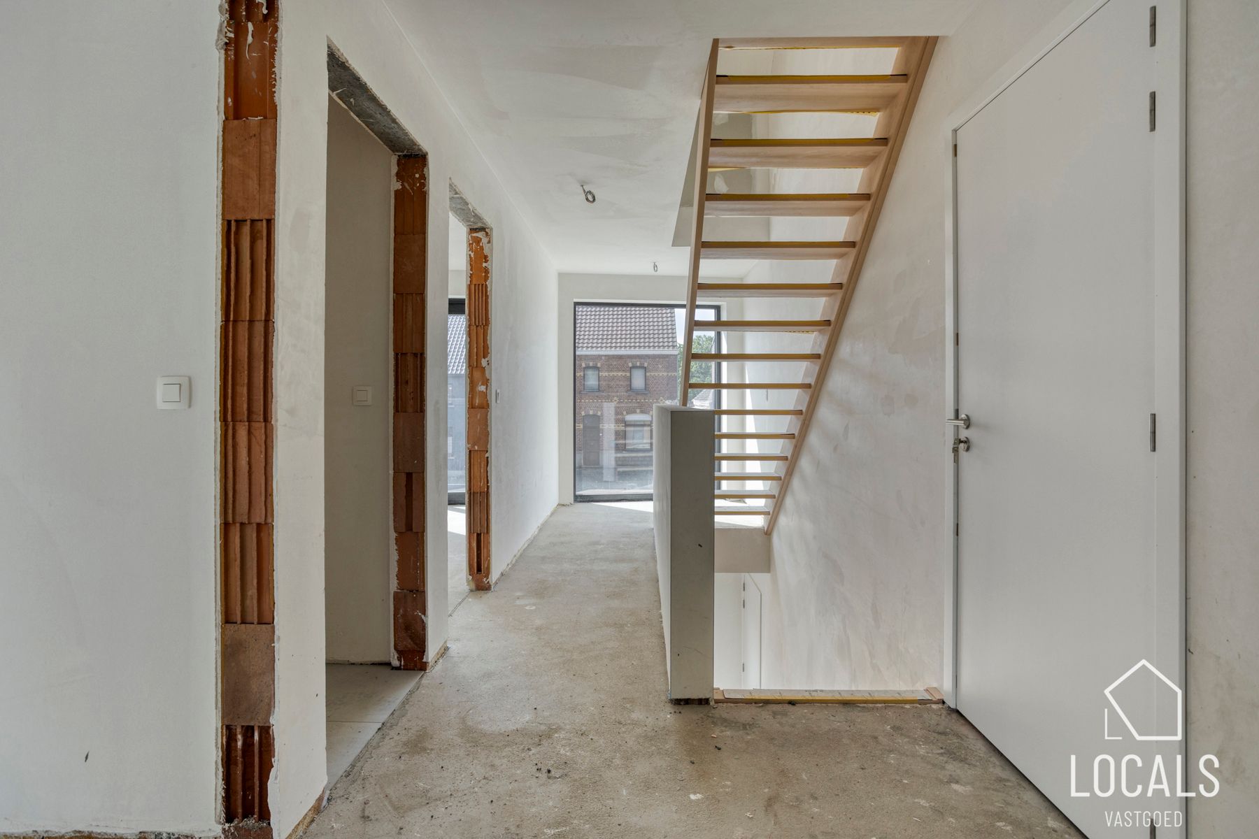 Ruime triplex-woning met 4 slaapkamers en 2 badkamers foto 17
