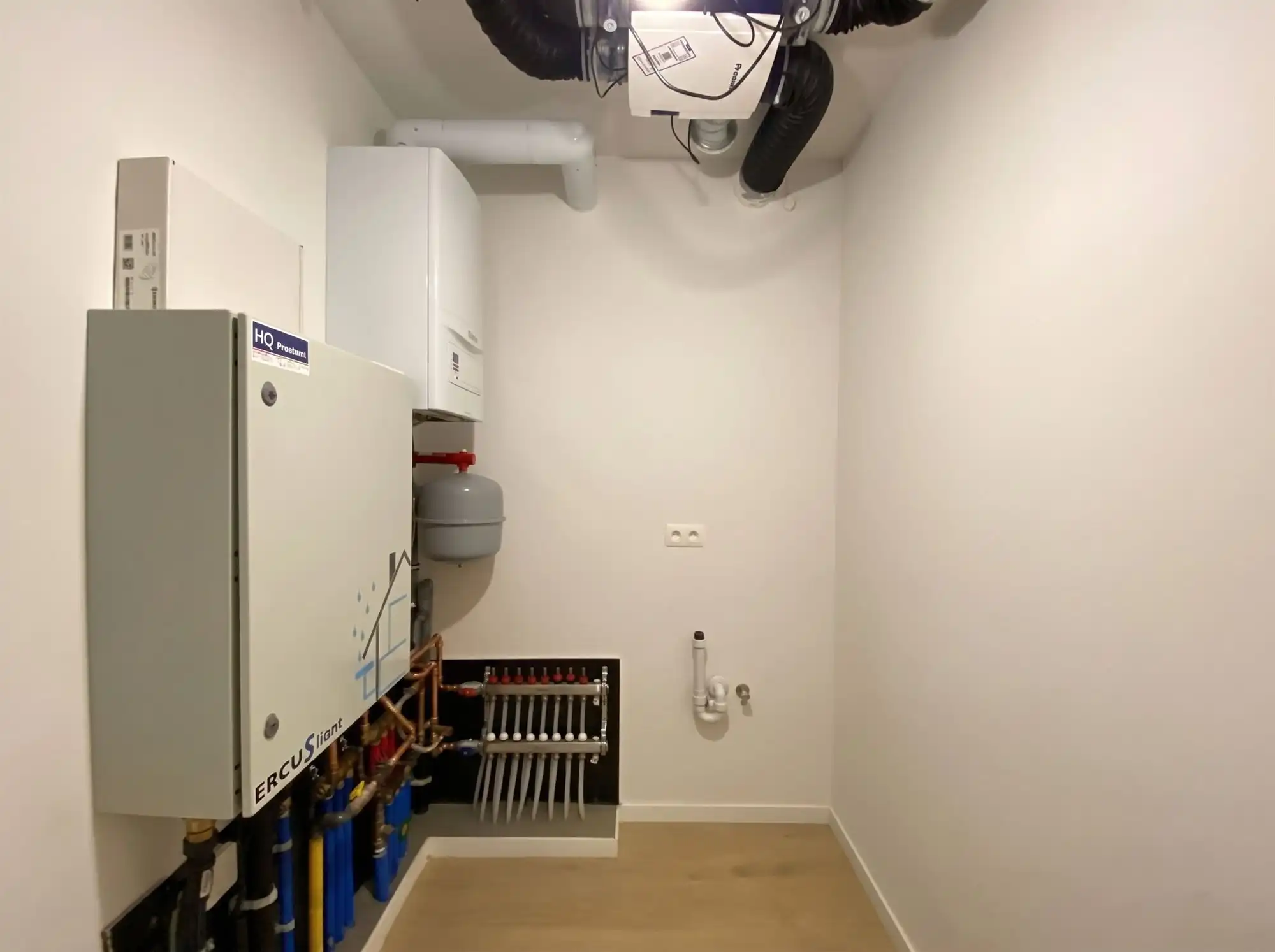 Gelijkvloers nieuwbouwappartement met garage en berging foto 9