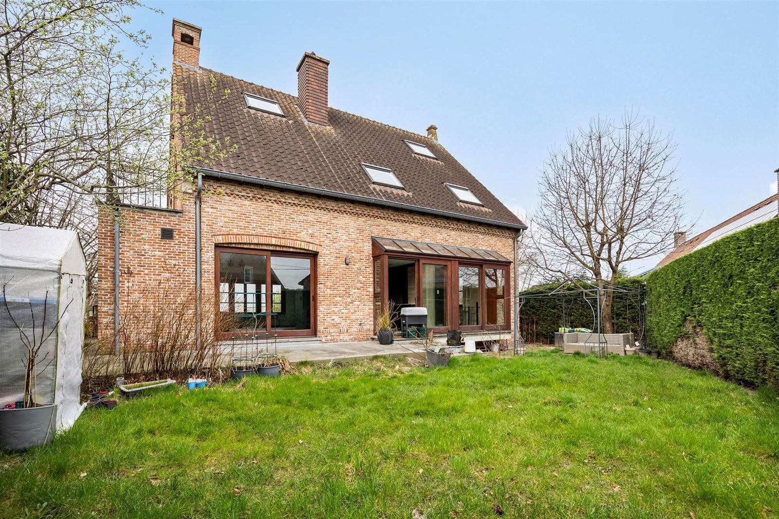 Beersel: Ruime vrijstaande woning met veel mogelijkheden foto 29