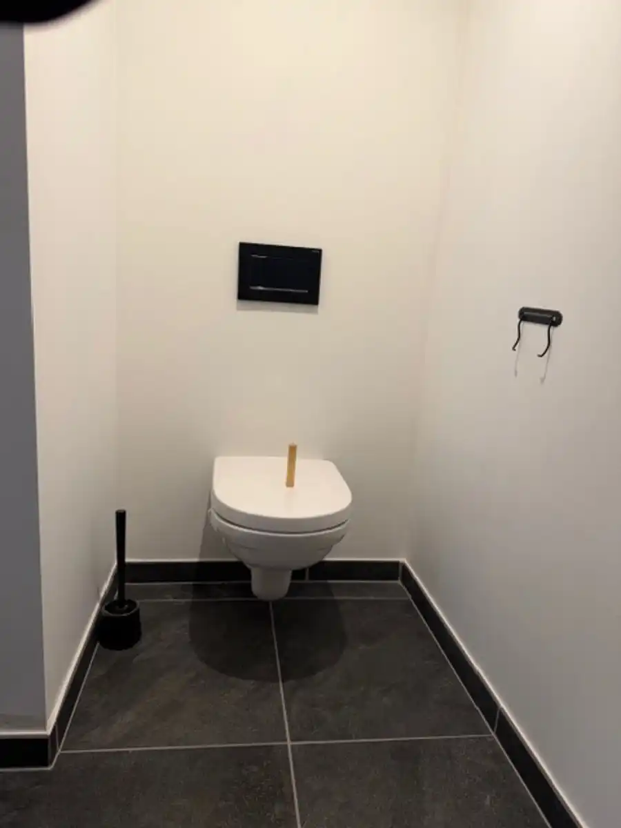 Totaal gerenoveerde en energiezuinige woning met tuin. foto 20