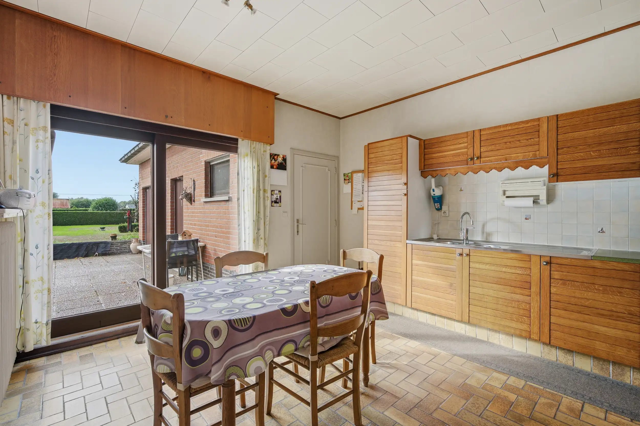 Statige bungalow op ruim perceel van 1850 m2 in Belzele foto 7