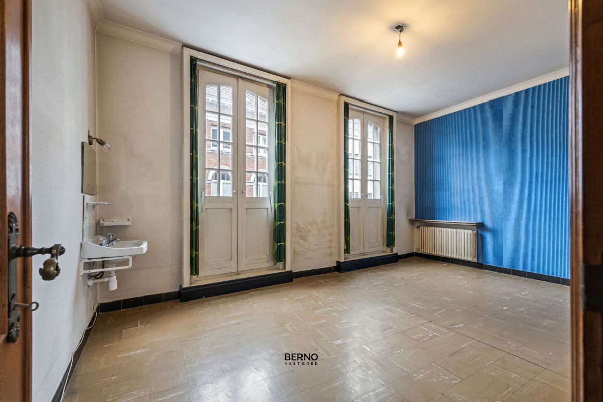 Te koop: Karaktervolle herenwoning met praktijkruimte in Zele foto 13