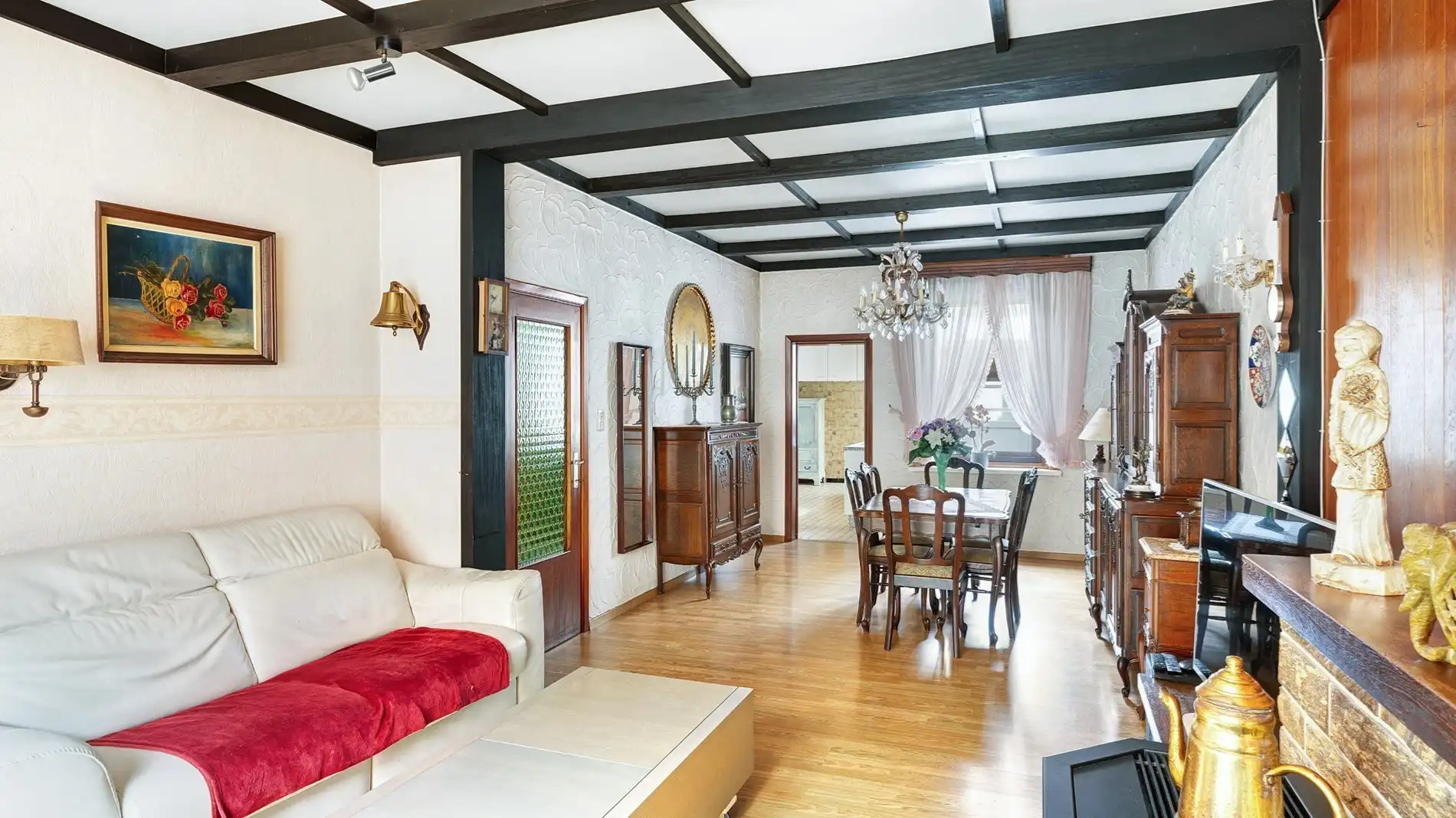 Grote, brede woning met leuke stadstuin te Heist-aan-Zee foto 3