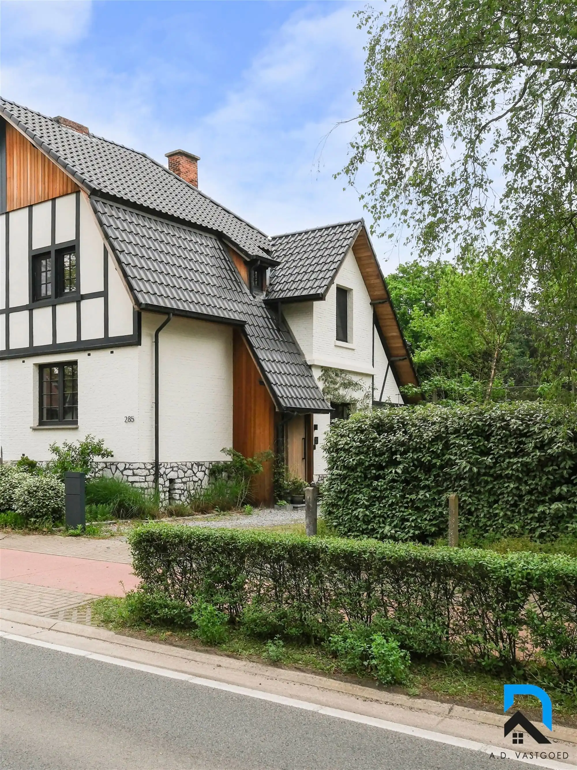 Mooie woning met tuin op toplocatie foto 24