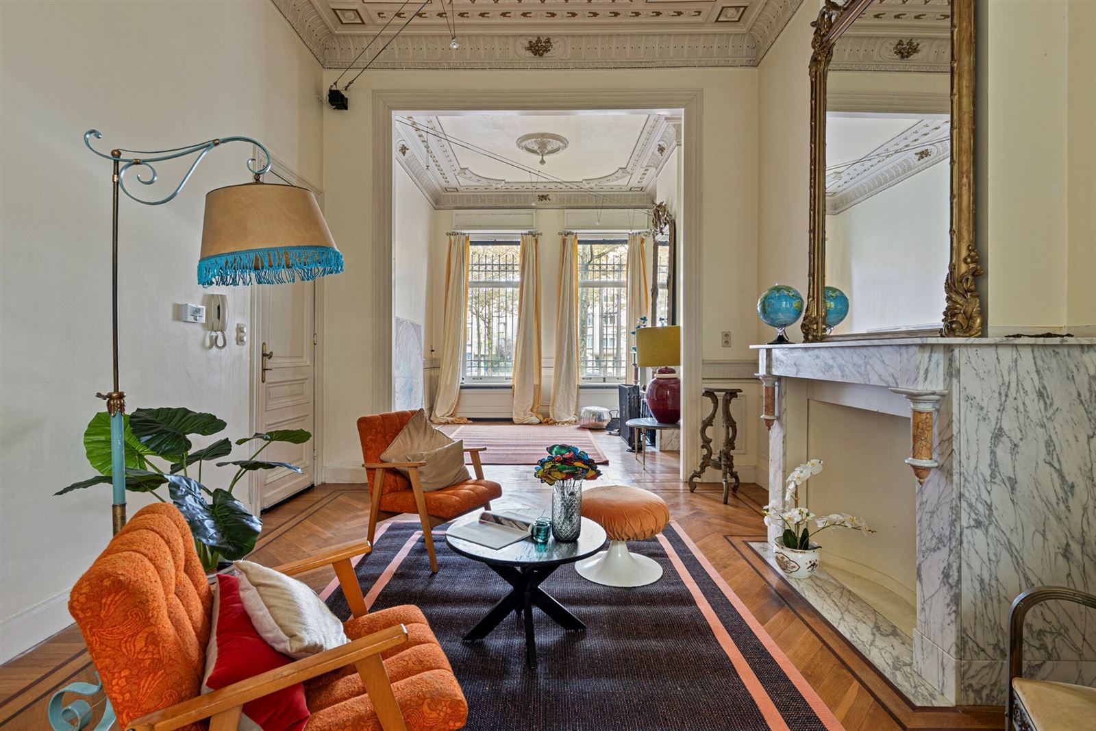  Luxe herenwoning in het hart van Antwerpen – Ideaal voor Airbnb of B&B concept.  foto {{pictureIndex}}