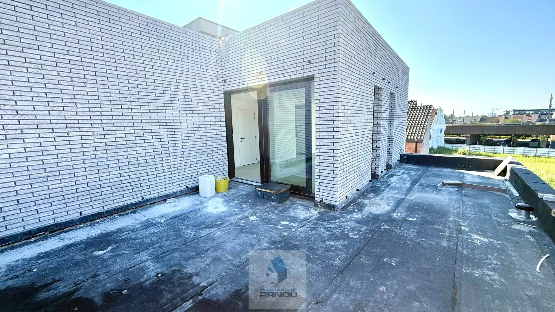 Lichtrijke nieuwbouw penthouse met twee slaapkamers en met twee ruime terrassen foto 13