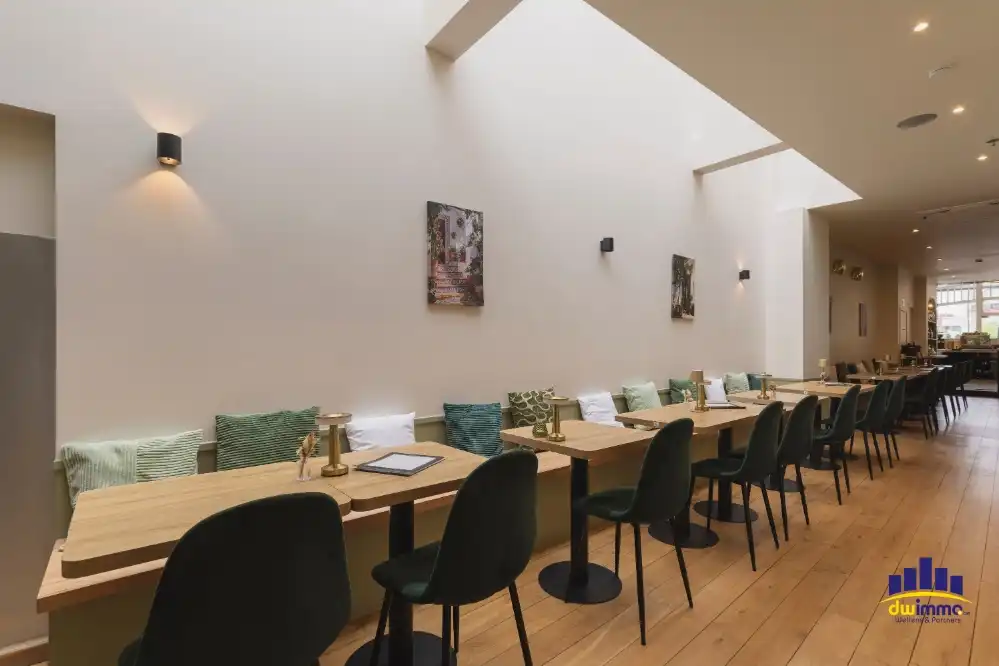 Prachtige, volledig vernieuwde ontbijt- en brunchzaak op een toplocatie in het hart van Oudenaarde. foto 11